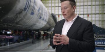 Musk’s SpaceX shares plunge 50% from June gain
